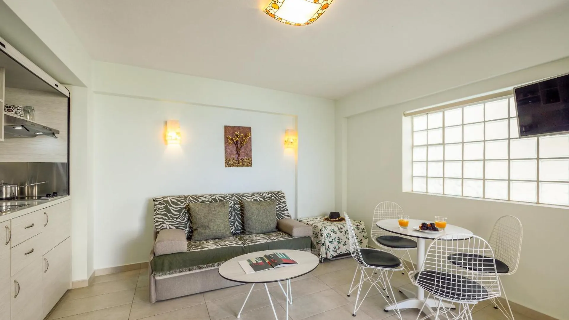 Elpiniki Luxury Apartments Nea Poteidaia
