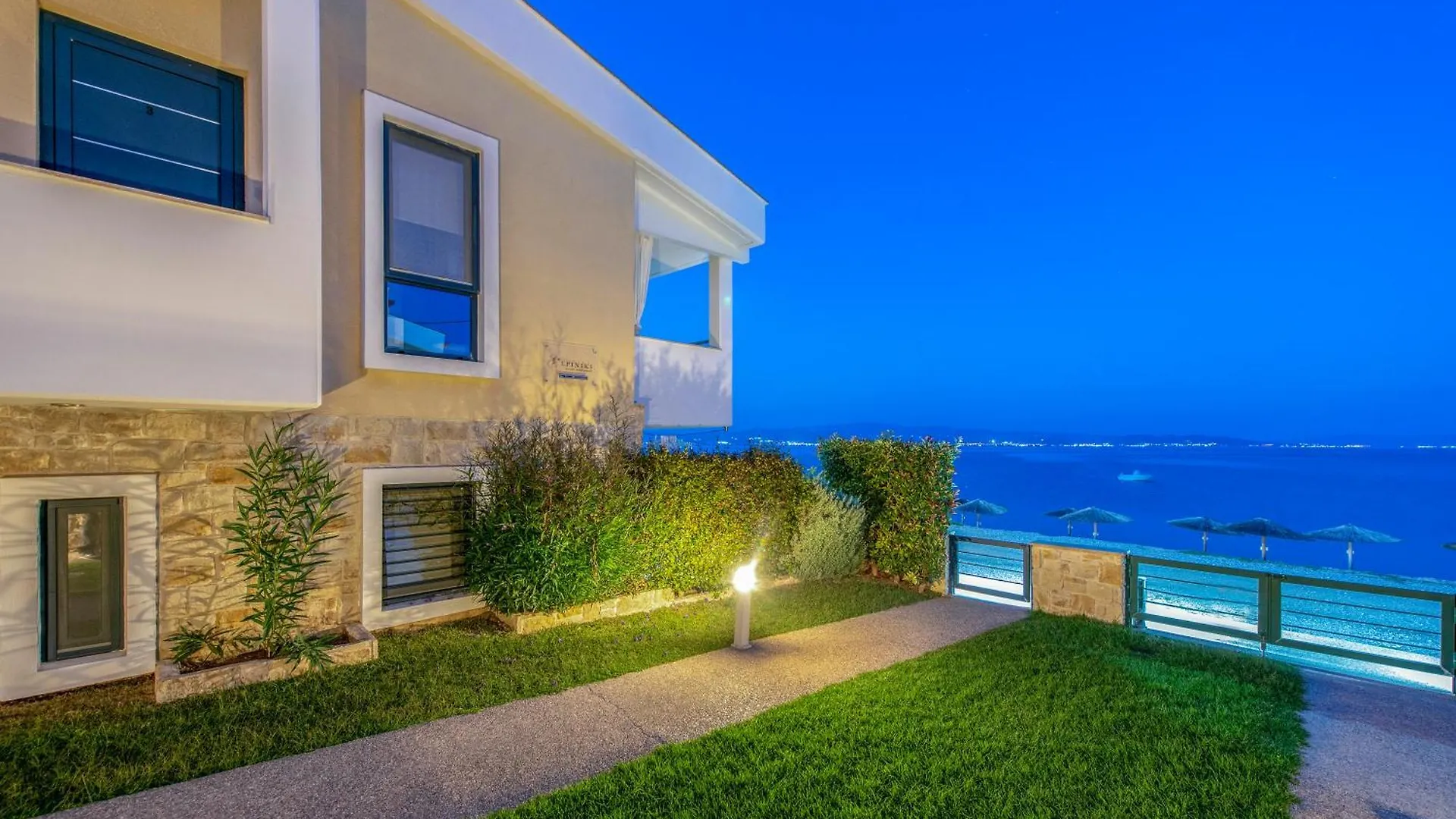 Elpiniki Luxury Apartments Nea Poteidaia