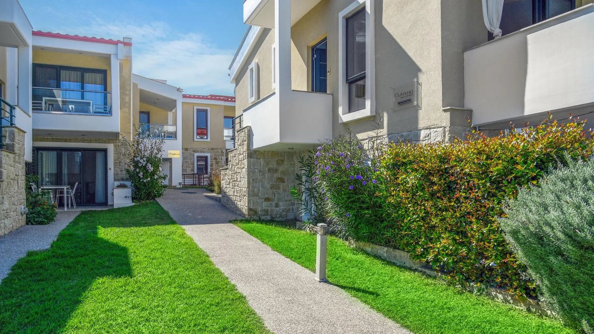 Elpiniki Luxury Apartments Nea Poteidaia 0*,