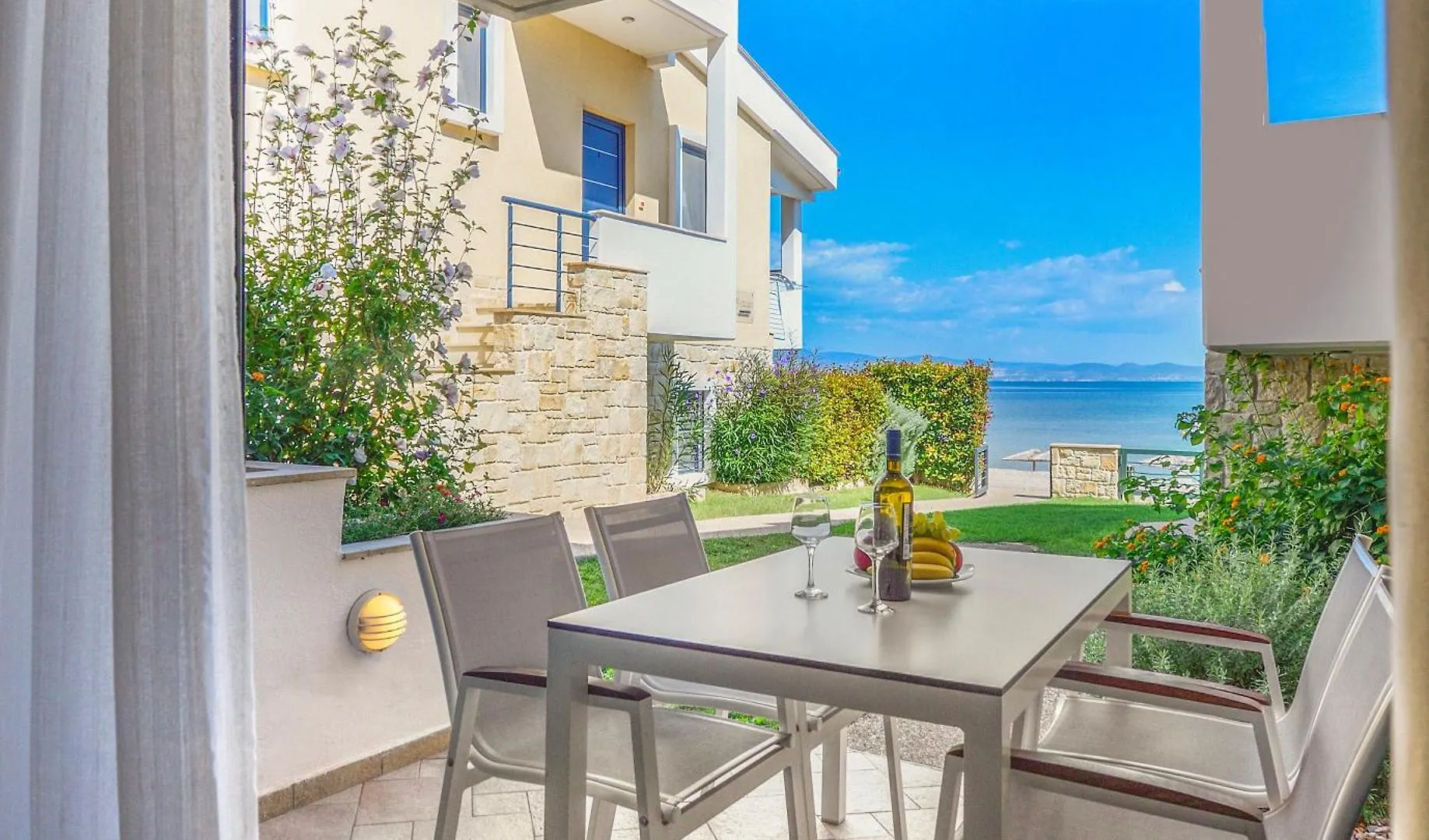 Elpiniki Luxury Apartments Nea Poteidaia