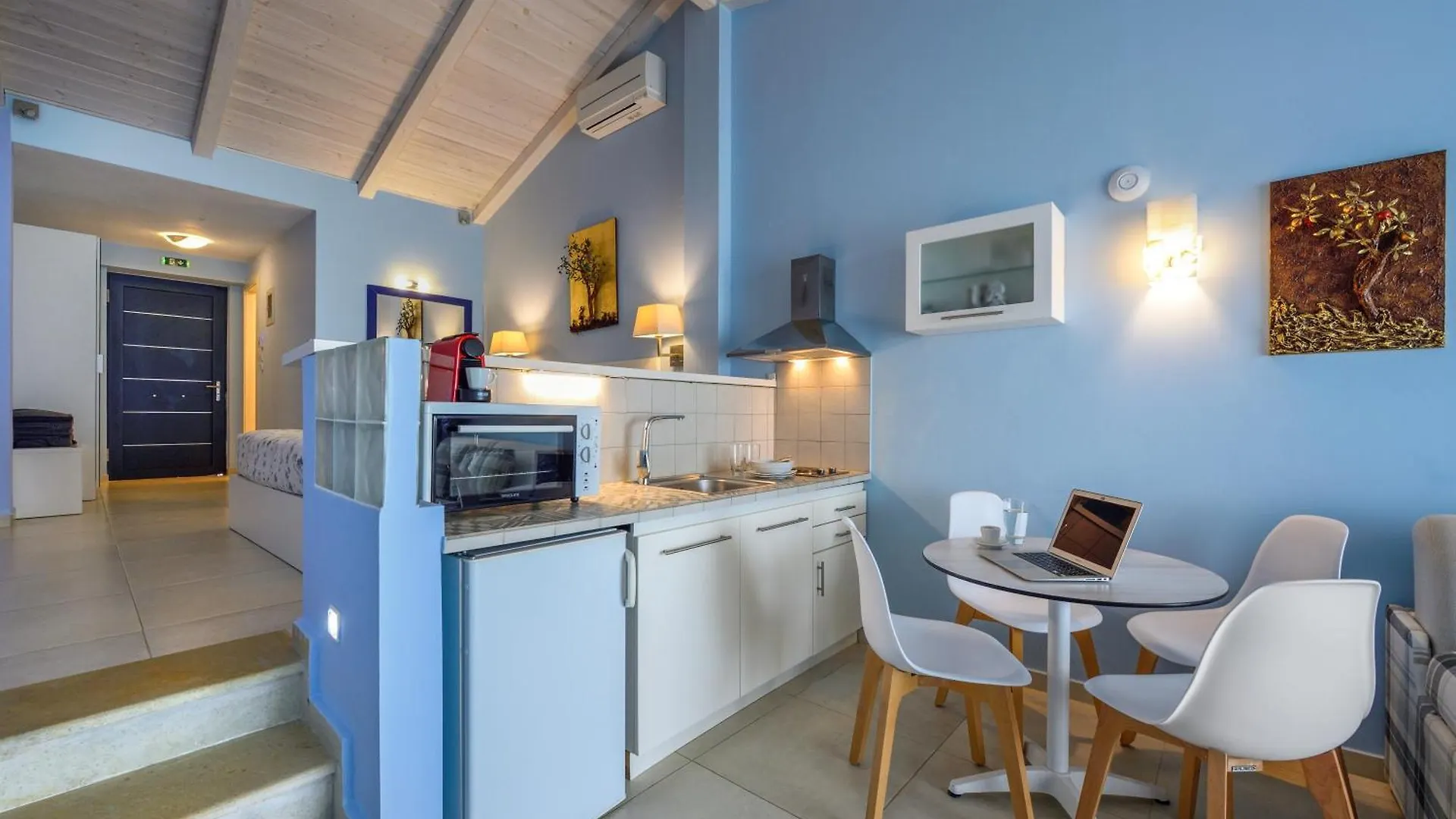 Elpiniki Luxury Apartments 尼坡帝